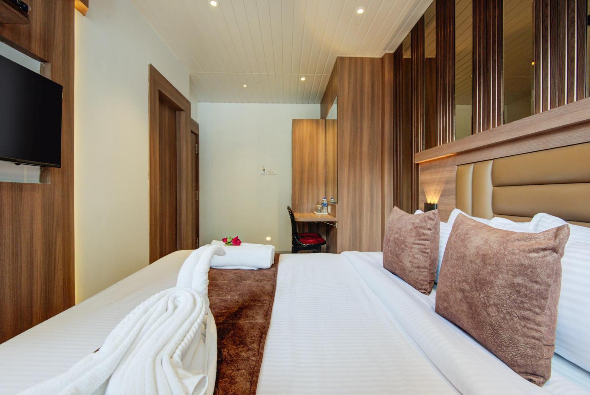 Hotel Galaxy Inn Νάβι Μουμπάι Εξωτερικό φωτογραφία