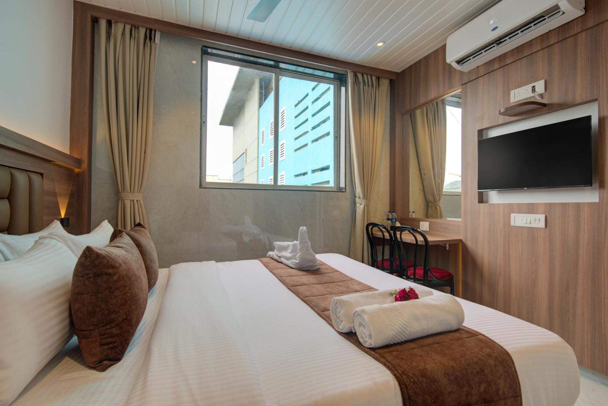 Hotel Galaxy Inn Νάβι Μουμπάι Εξωτερικό φωτογραφία