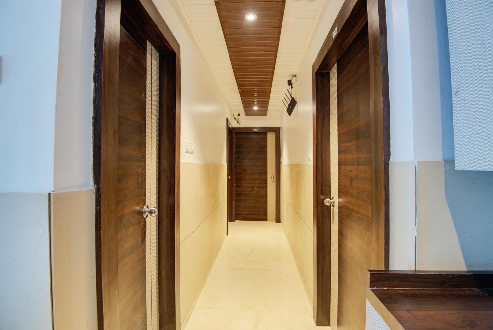Hotel Galaxy Inn Νάβι Μουμπάι Εξωτερικό φωτογραφία